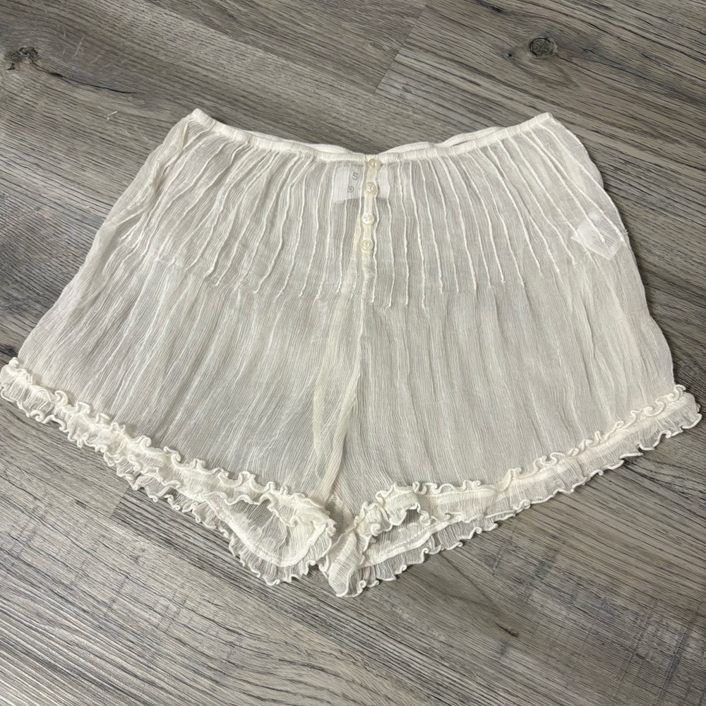 Light Cream Ruffle-Hem Women’s Skort